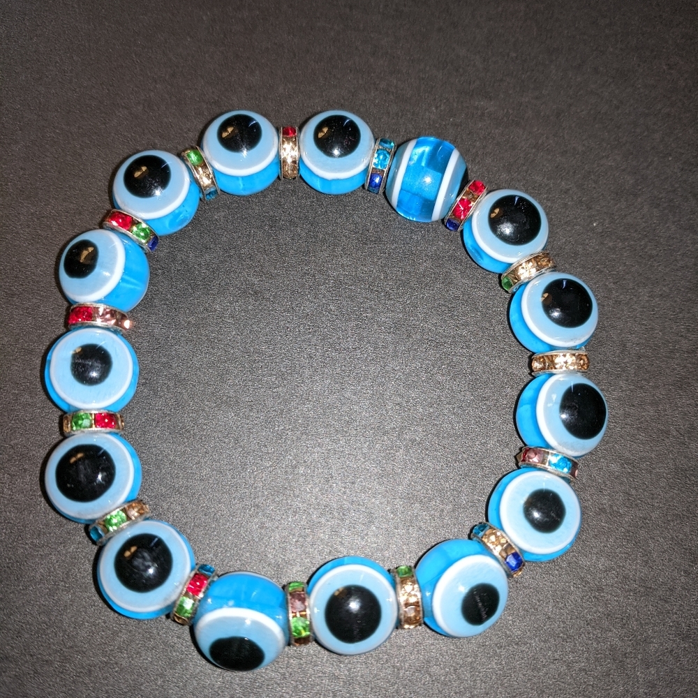 NEW! Eyeballs Stretch Bracelet